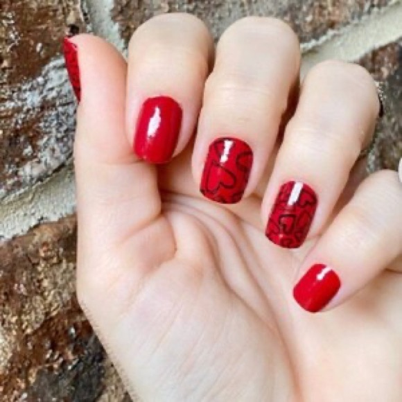 Party Hearty RETIRED Color Street Red Heart Nail Strips - Picture 6 of 8